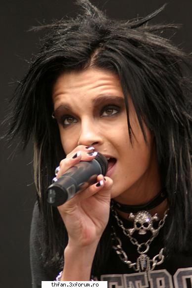 mda :x ... poza aia era animata!!!  :x  :x  :x ... asa reload: vezi! sh bill urla k vrea :d ) maybe