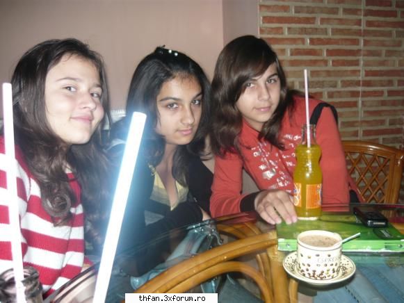10 noiembrie - miam faqt ziua la pizza - Happy Birthday