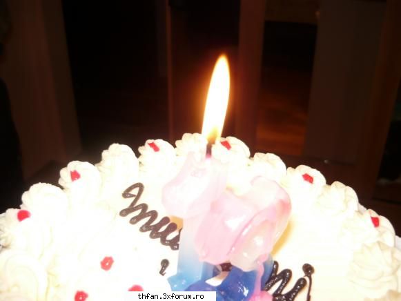 10 noiembrie - tortu meu luat de prietenele mele - Happy Birthday