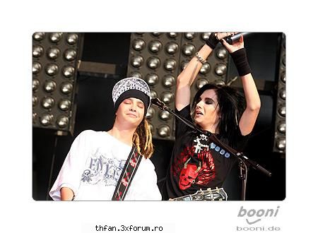 Fun with Bill - B: Deci ce zici Tom..iti place? ramanem aici? - Bill