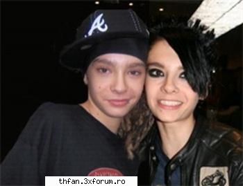 Fun with Bill - B: C frumos!poza d familie! T: Ma-ta! - Bill