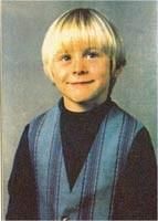 Guess who is... - Un fel de Guess the star... dar cu poze. [ - Games