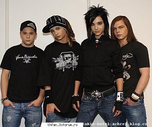 Intrebari ???? - hei tokio hotel sunt pe locul unu :D - Help me !!!