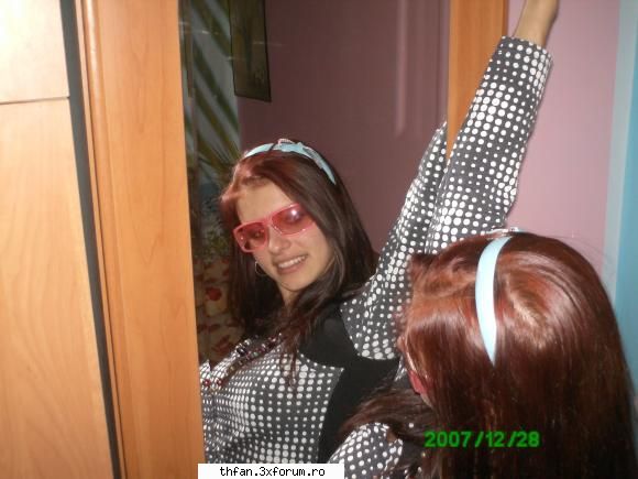 Just Me :D :S - FataCuViseIlegale - Pictures