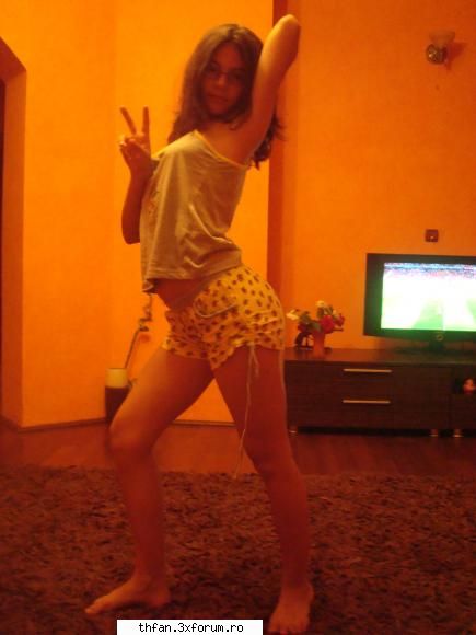 Mdeah>>Crisa - sa vedem..poze cu me..ji bineinteles k voi mai - Pictures