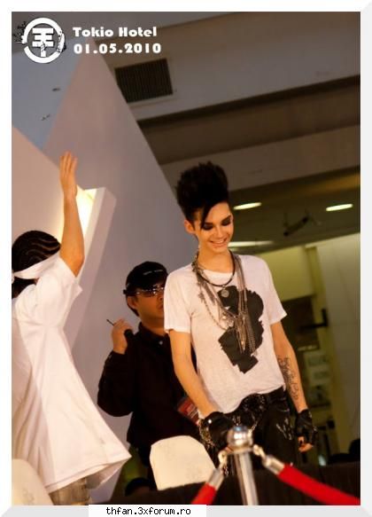 New hair style - Scuzati dublul post dar nu am putut sa ma abtin - Bill