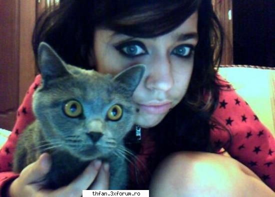 --OopS-- - haha pisica mea ... Blood ... stiu ca e fain - Pictures