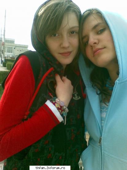 Our friends - aici ii dee-dee cu roxxy si ele f bune pr ale mele - Let's talk