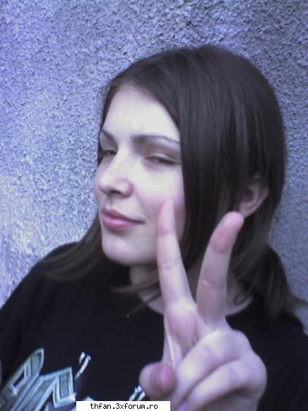 Our friends - vo prezint pe MBF Geanina are 15 ani e in calsa a - Let's talk