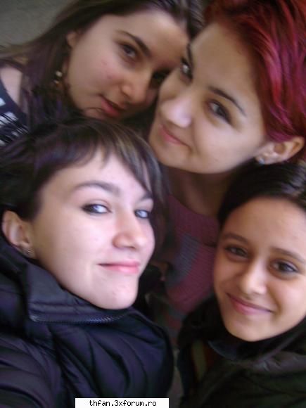 Our friends - Si ele sunt Mada , Bia si Dana Sunt si colegele - Let's talk