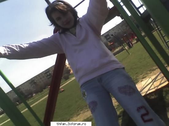 Symo_tomTH - sa imi spunetzi dak va enervez cu pozele mele de - Pictures