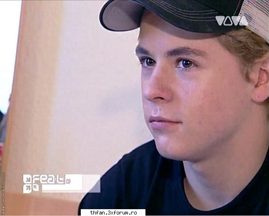 This can't be true!!! - Fetele, ia uitatzi-va atent l urechea lui - Gustav