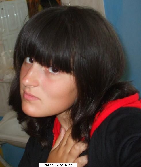 aici pozika mea:* - in poza de sus eram machiat ca bilutzu ...scz pt - Pictures
