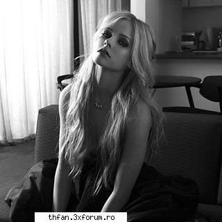 avril lavigne - E Adorabila.........o iubesc ENORM....are - Alte formatii