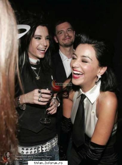 bill and verona pooh - ce mutra de cioara are aia!!!!!=))=)) - Bill