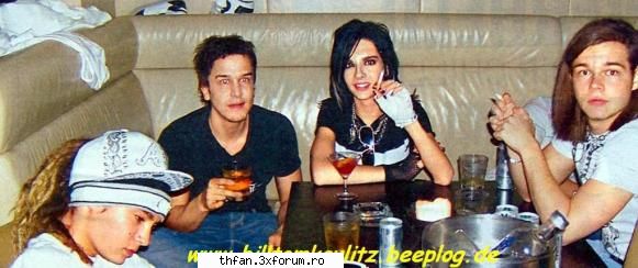 bill georg si gustav s-au apukat de fumat !!! - pai ce sa mai spun .....uitati-va la poze si - Tokio Hotel