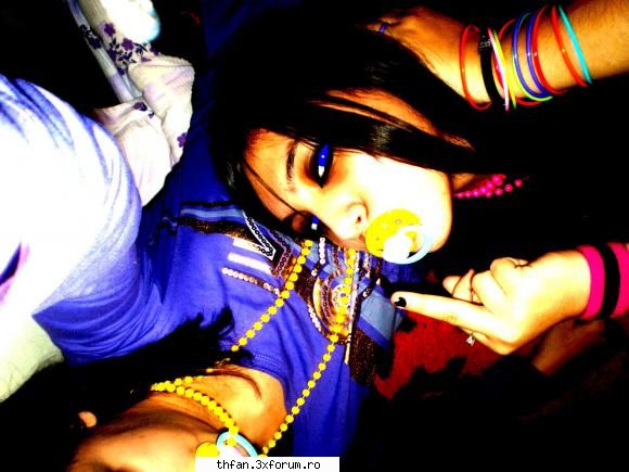 eu..:-&.. - mai pun deyutza..dk iti plac:D :-*:*:*:** - Pictures