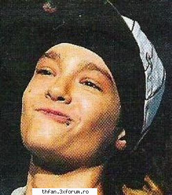 fun with tom - T : hmmmmmm.....comenteaza careva??k va sparg - Tom