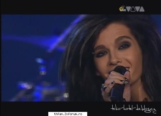 galerie tokio hotel - cand canta "heilig" - Tokio Hotel