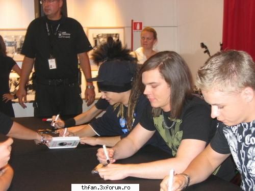 galerie tokio hotel - Sa pun una si q Georg O exsta leac pentru ce am - Tokio Hotel