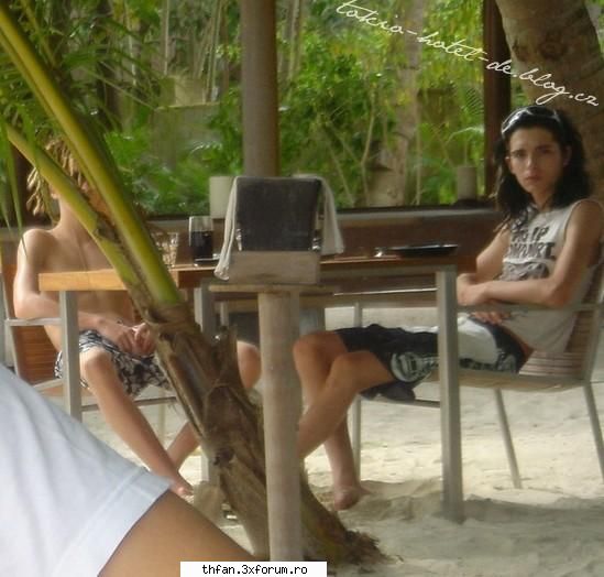 galerie tokio hotel - mei in poza asta sunt ei?Bill e prea slab voi ce - Tokio Hotel