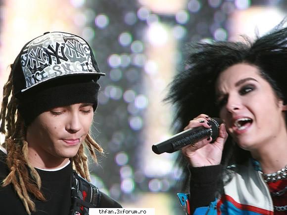 galerie tokio hotel - faine pozicile girls am eu o gramada de poze noi - Tokio Hotel