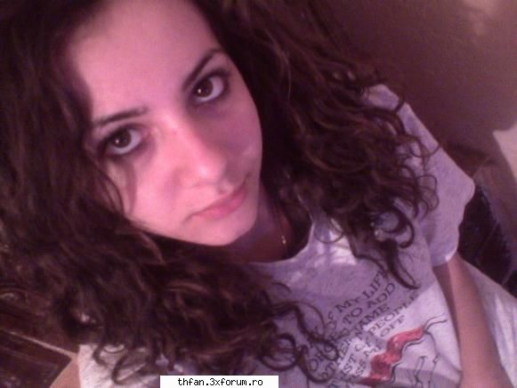 just me, a curly girl - ador tricoul asta - Pictures