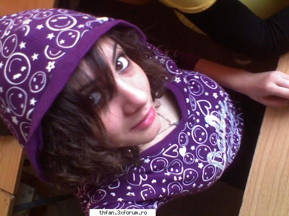 just me, a curly girl - sa mai pun si io ca n-am mai pus de mult ma - Pictures