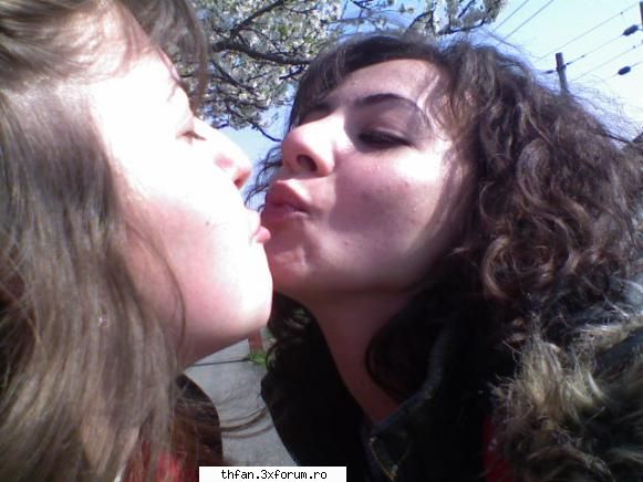 just me, a curly girl - tot cu mada da sa stiti ca nu ne pupam - Pictures
