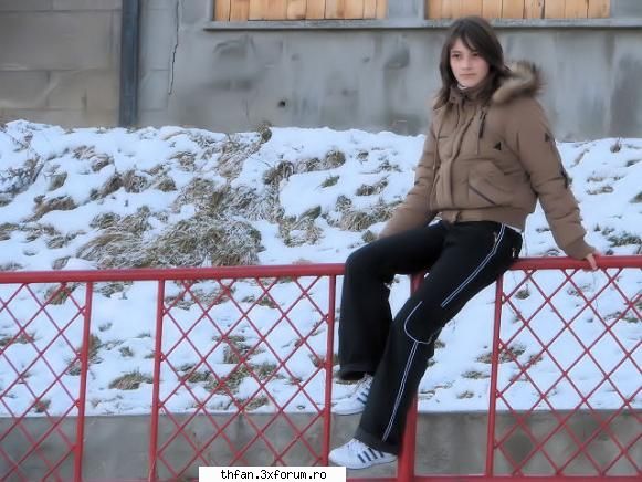 me... - aici sunt la mine in parc - Pictures