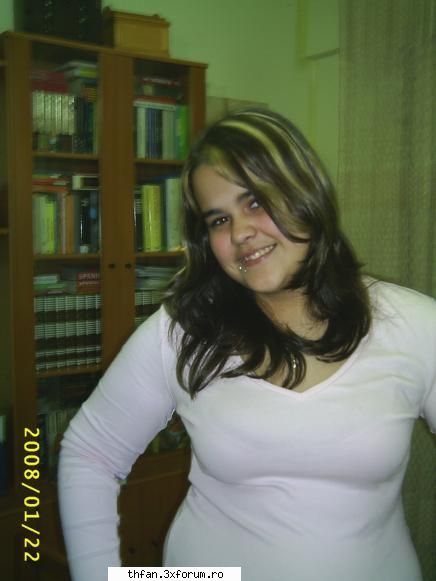meeee.....Here's andra [andrk22] - shi any [ one of my best friends] - Pictures