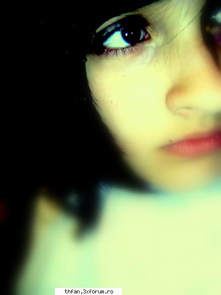 moi...B-) > =)) - eu....:-< nu's chiar asha de frumoasa.... =( - Pictures