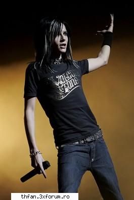 ...off.. - nu ar fi rau sa ajunga si pe la noi macar in - Tokio Hotel
