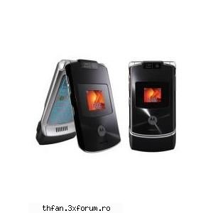 telefoane - eo am 2 tel unu motorola V3 ... numai ca e gri si - Let's talk