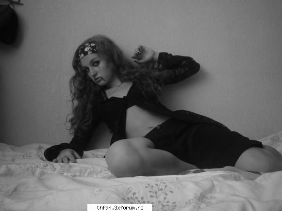 yo...:(( - alone and sad =( - Pictures