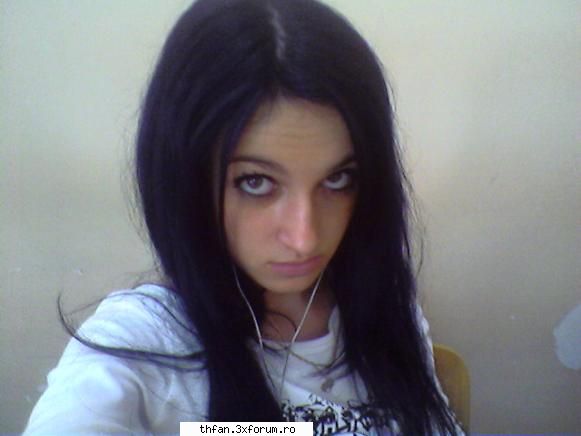 yo...:(( - plictiseala totala - Pictures