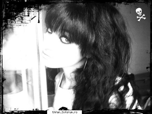yo...:(( - un pupic cu geamu - Pictures