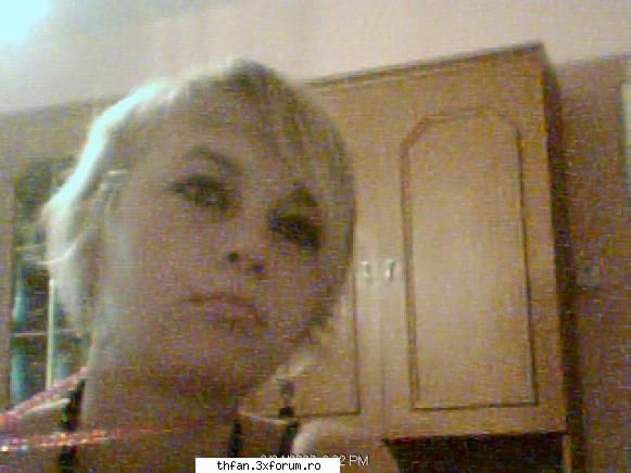 yo/andreea/crazy_for_tom_nebuna dupa tom - iar margele da is roz si nu se vad bine - Pictures