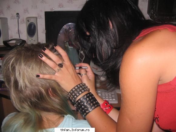 yo/andreea/crazy_for_tom_nebuna dupa tom - renatte ma machia - Pictures