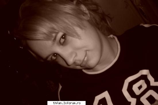 yo/andreea/crazy_for_tom_nebuna dupa tom - asha o sa pun cateva poze ku mine ..:):* - Pictures