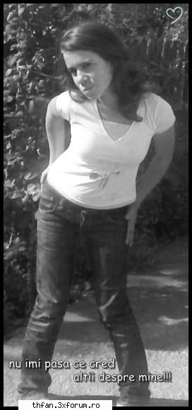 yop:D - sunt noupa pe aici:D..........am 13 ani si sunt - Pictures